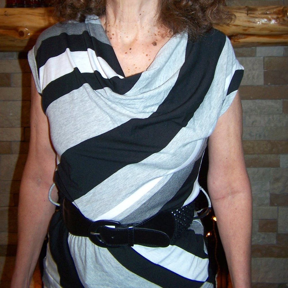 A. BYER     GREY / WHITE and BLACK STRIPED SHIRT w BELT TIE - Picture 3 of 8